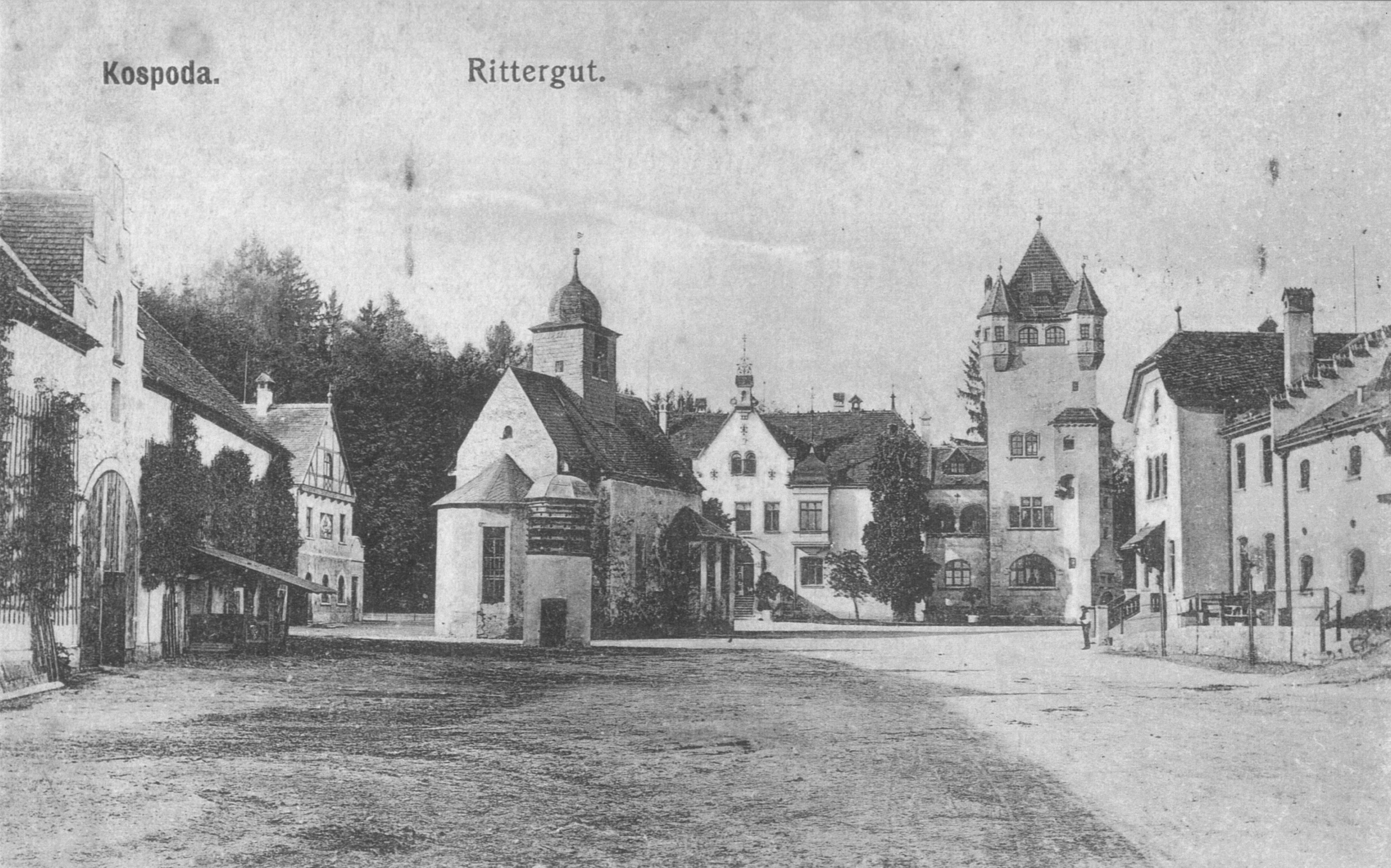 Alte Postkartenansicht des ehemaligen Rittergutes Kospoda mit der vorgelagerten Kapelle